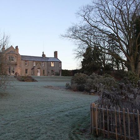 Newton Farmhouse B & B Jedburgh Εξωτερικό φωτογραφία