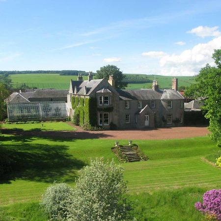 Newton Farmhouse B & B Jedburgh Εξωτερικό φωτογραφία