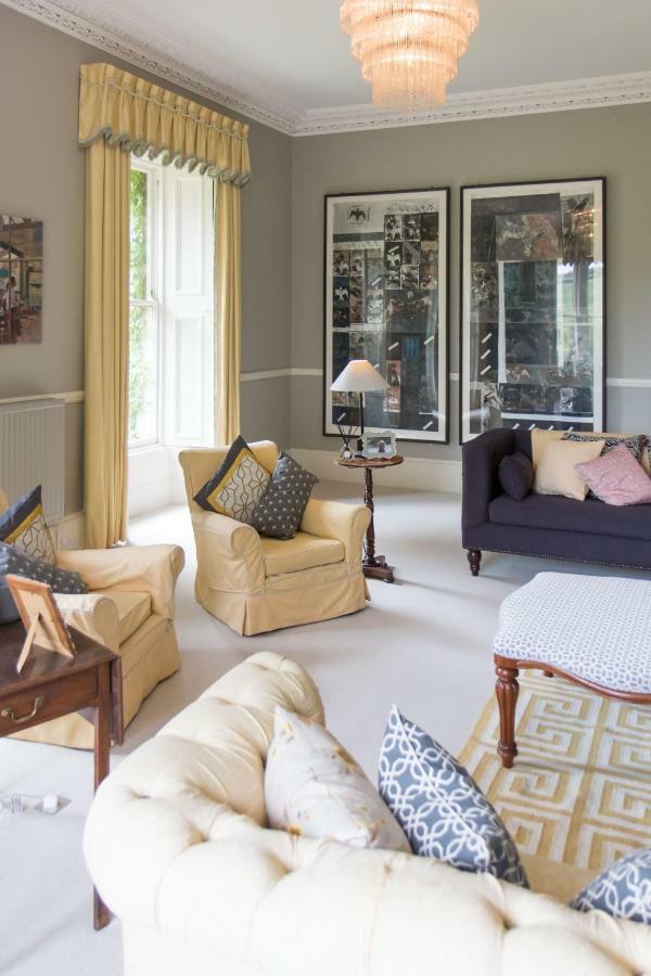 Newton Farmhouse B & B Jedburgh Εξωτερικό φωτογραφία