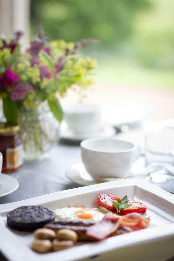 Newton Farmhouse B & B Jedburgh Εξωτερικό φωτογραφία